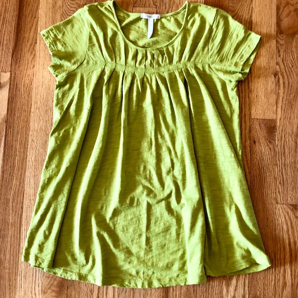 Old Navy maternity tee